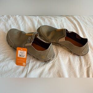 CUSHE - NWT men’s lightweight, all terrain, slip on shoes Size 11